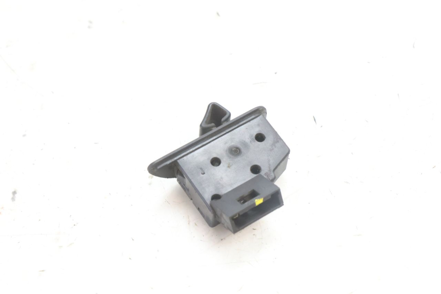 photo de ROLL LOCK SCHAKELAAR PIAGGIO MP3 500 (2016 - 2018) - Zoom op gebruiksstaat