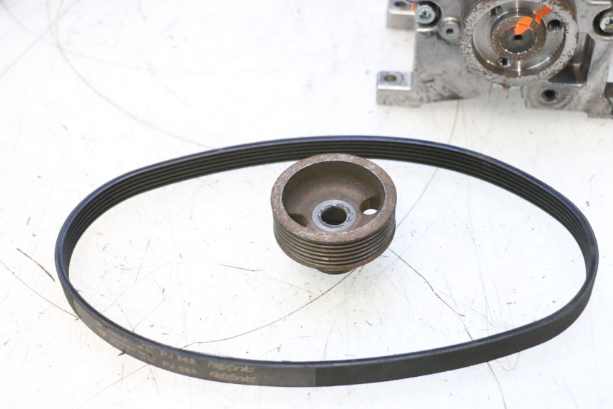photo de COMPRESSOR PEUGEOT SATELIS COMPRESSOR K15 125 (2006 - 2009) - Hoofdaanzicht