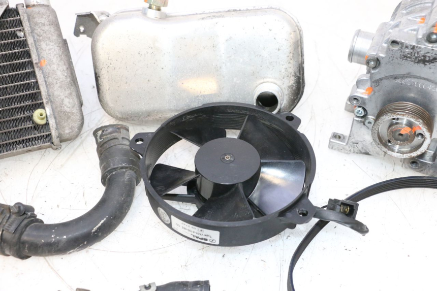 photo de COMPRESSOR PEUGEOT SATELIS COMPRESSOR K15 125 (2006 - 2009) - Technische close-up