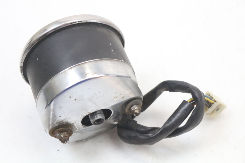 photo de TOERENTELLER SUZUKI GN 125 (1997 - 2000) - Zoom op gebruiksstaat