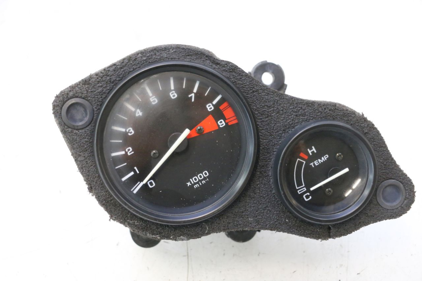 photo de TOERENTELLER HONDA XRV AFRICA TWIN 750 (1990 - 1992) - Hoofdaanzicht