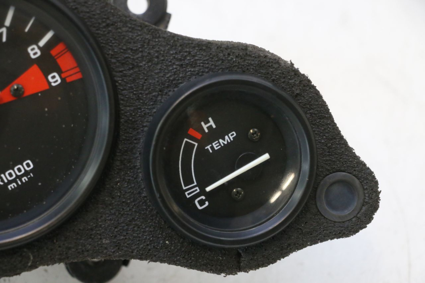 photo de TOERENTELLER HONDA XRV AFRICA TWIN 750 (1990 - 1992) - Technische close-up
