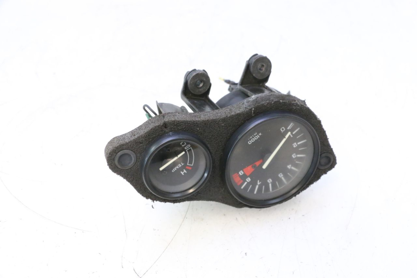 photo de TOERENTELLER HONDA XRV AFRICA TWIN 750 (1990 - 1992) - Bevestigingspunten