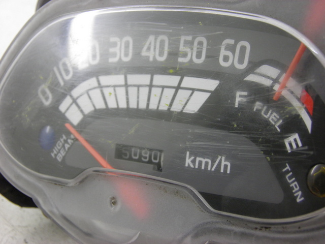 photo de TELLERSTAND HONDA NH VISION 50 (1985 - 1994) - Andere kijkhoek