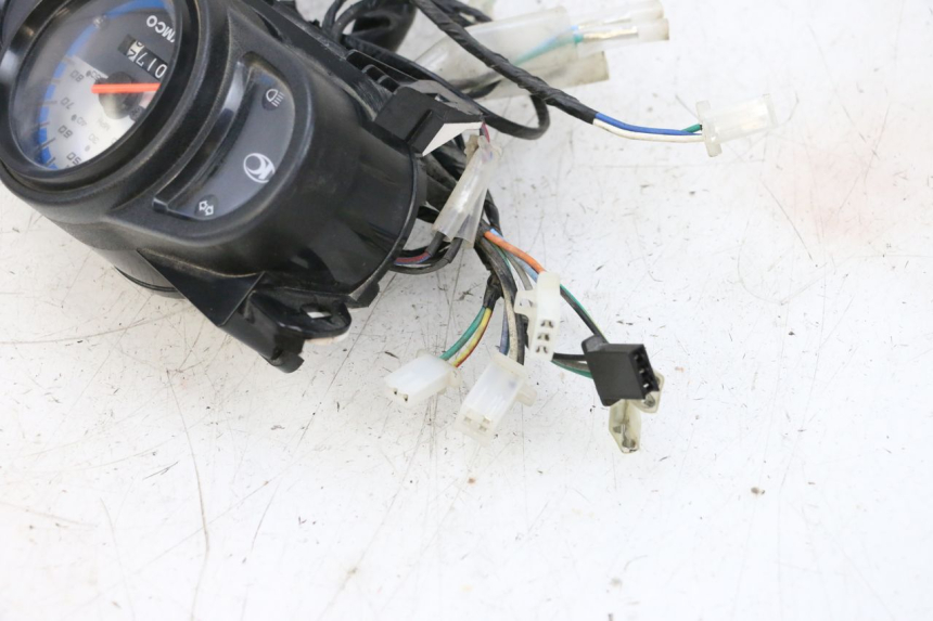 photo de TELLERSTAND KYMCO AGILITY 4T 50 (2018 - 2022) - Andere kijkhoek