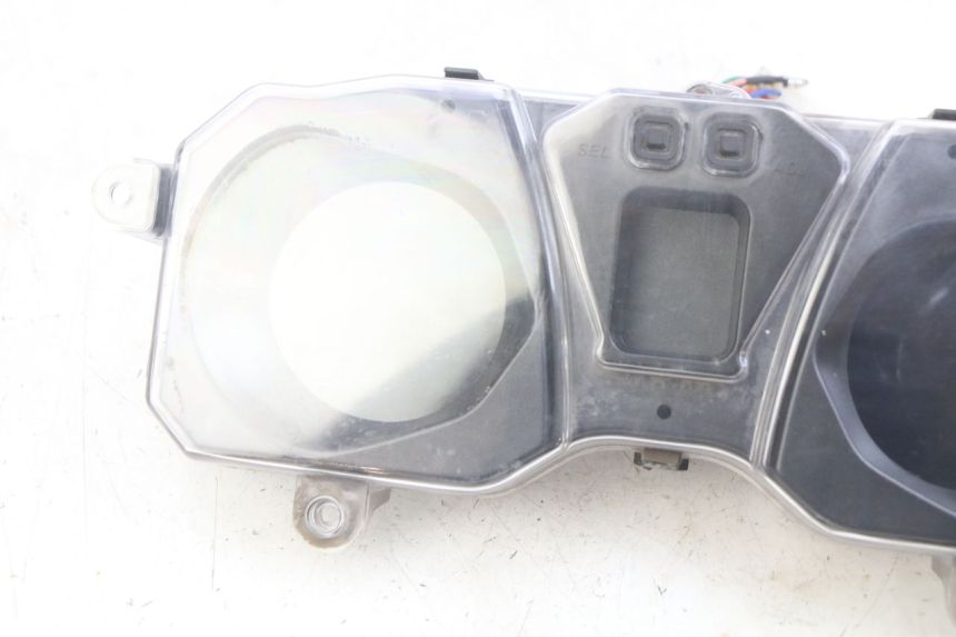 photo de TELLERSTAND NECO ALEXONE 125 (2017 - 2024) - Zoom op componenten