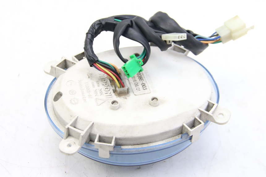 photo de TELLERSTAND ECCITY ARTELEC 670 1 (2013 - 2017) - Bevestigingspunten