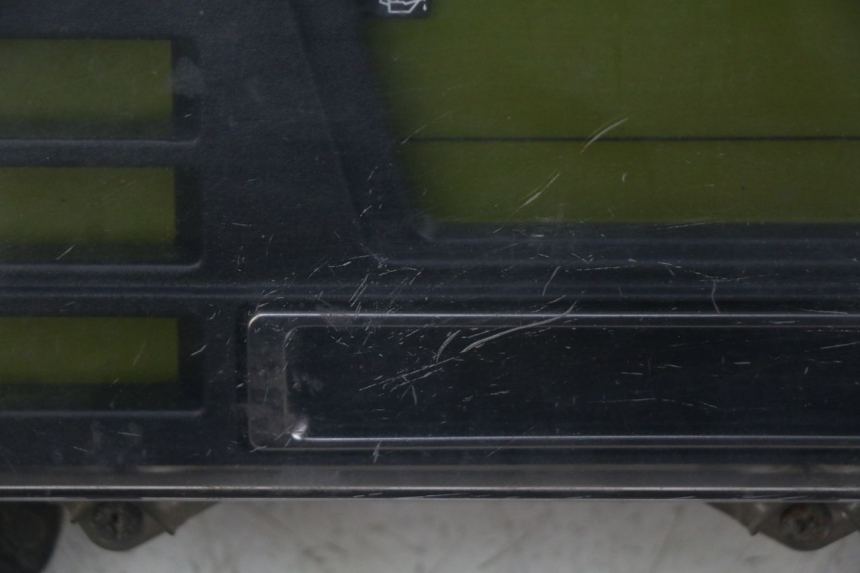 photo de TELLERSTAND SUZUKI BURGMAN 650 (2002 - 2004) - Markeringen en referenties