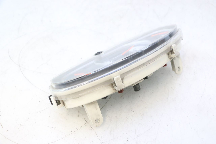 photo de TELLERSTAND SUZUKI BURGMAN 125 (2007 - 2014) - Detailaanzicht