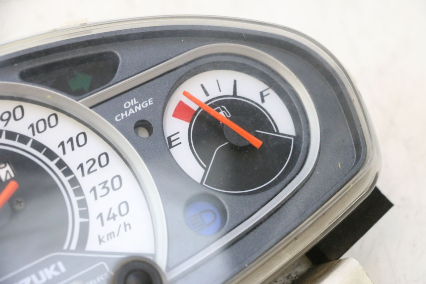 photo de TELLERSTAND SUZUKI BURGMAN 125 (2007 - 2014) - Alternatieve hoek