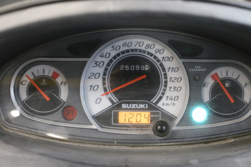 photo de TELLERSTAND SUZUKI BURGMAN 125 (2007 - 2014) - Bevestigingspunten
