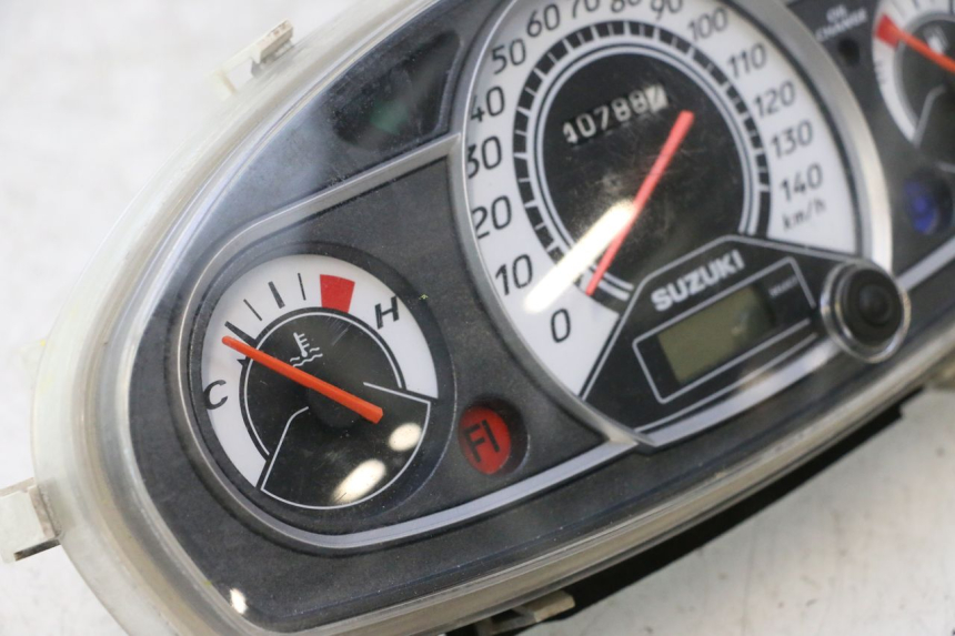 photo de TELLERSTAND SUZUKI BURGMAN 125 (2007 - 2014) - Staat van het oppervlak
