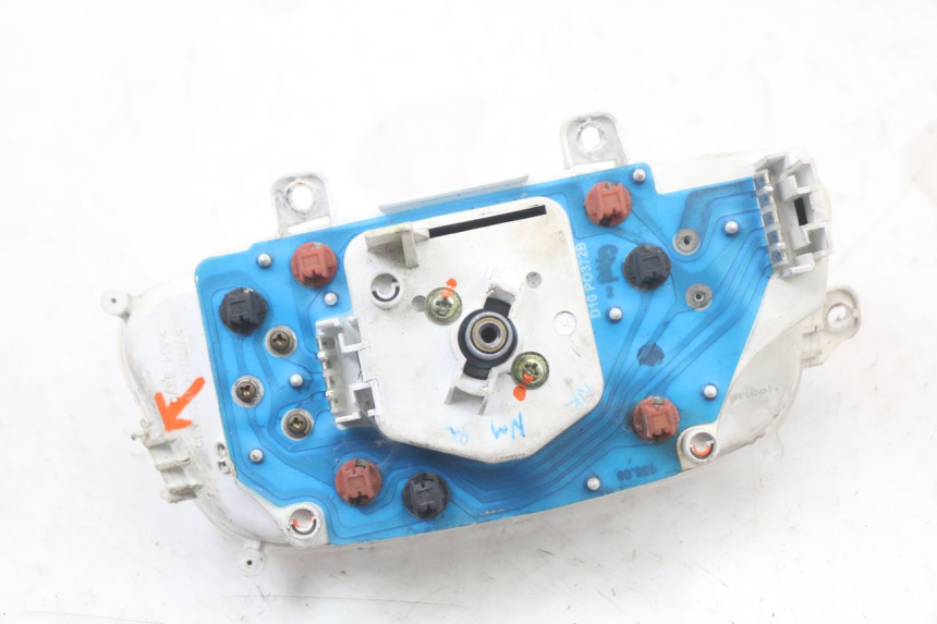 photo de TELLERSTAND YAMAHA BW'S 50 (2004 - 2017) - Bevestigingspunten