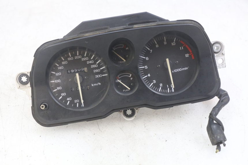 photo de TELLERSTAND HONDA CBR F SC25 1000 (1989 - 1992) - Hoofdaanzicht