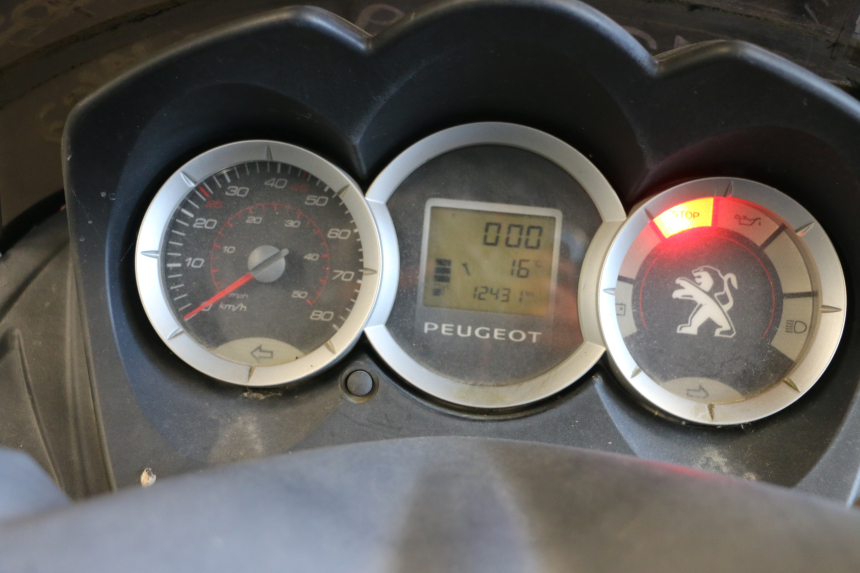photo de TELLERSTAND PEUGEOT CITYSTAR 2T 50 (2018 - 2021) - Zoom op gebruiksstaat