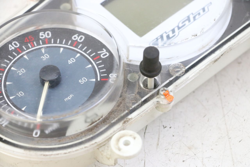 photo de TELLERSTAND PEUGEOT CITYSTAR 50 (2013 - 2017) - Bevestigingspunten