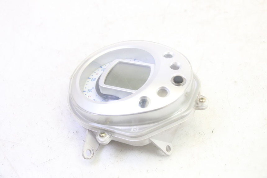 photo de TELLERSTAND PEUGEOT DJANGO 4T 50 (2014 - 2019) - Zoom op gebruiksstaat