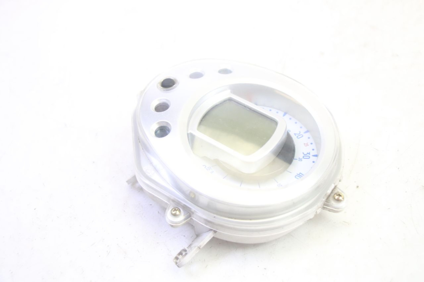 photo de TELLERSTAND PEUGEOT DJANGO 4T 50 (2014 - 2019) - Andere kijkhoek