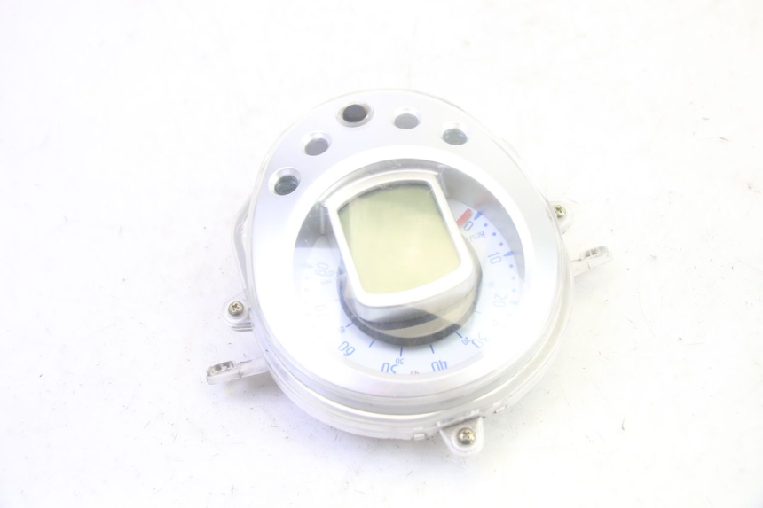 photo de TELLERSTAND PEUGEOT DJANGO 4T 50 (2014 - 2019) - Technische close-up