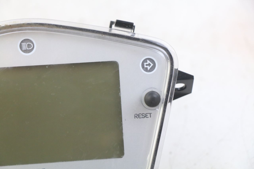 photo de TELLERSTANDMETER PEUGEOT E-VIVACITY 1 (2012 - 2018) - Staat van het oppervlak