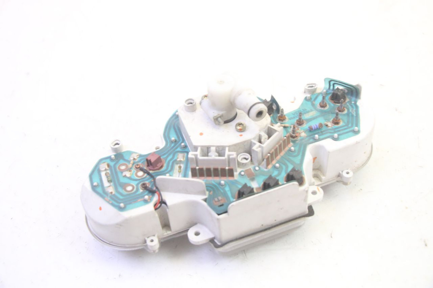 photo de TELLERSTAND PEUGEOT ELYSEO 125 (1999 - 2004) - Staat van het oppervlak