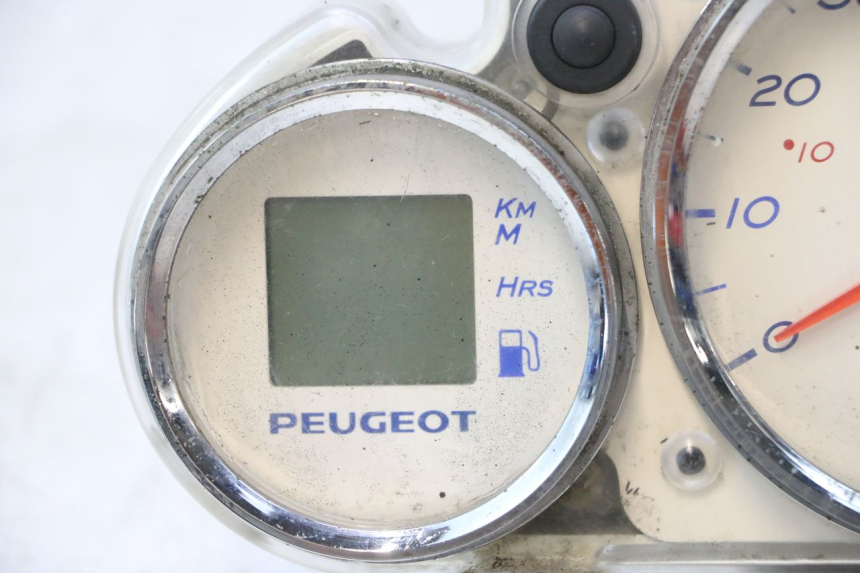 photo de TELLERSTAND PEUGEOT ELYSTAR 50 (2002 - 2014) - Focus op structuur