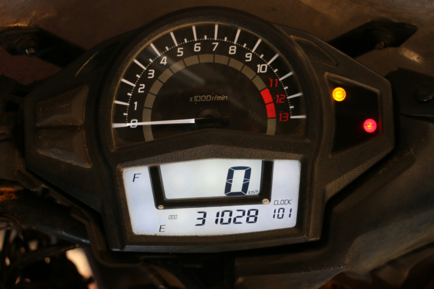 photo de TELLER KAWASAKI ER-6 ER6 F ABS 650 (2012 - 2016) - Zoom op gebruiksstaat