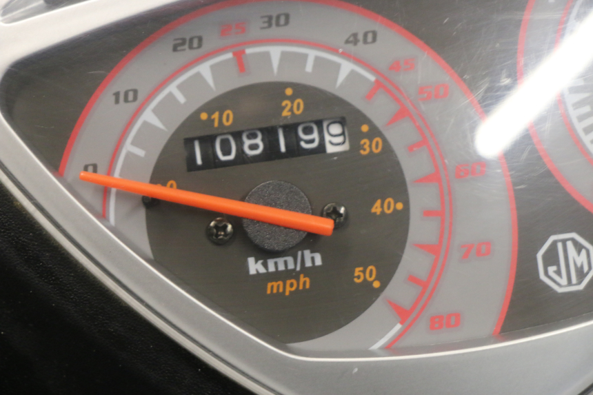 photo de TELLERSTAND JM MOTORS EVOLIS 4T 50 (2018 - 2022) - Bevestigingspunten