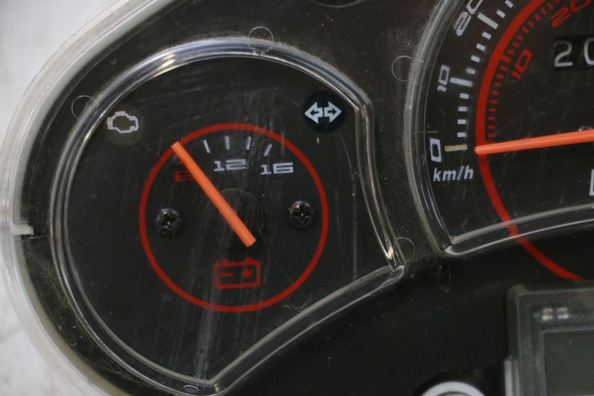 photo de TELLER KEEWAY F-ACT FACT EVO 50 (2020 - 2026) - Zoom op componenten