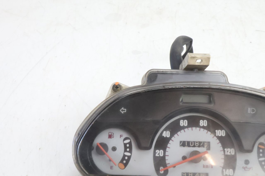 photo de TELLERSTAND HONDA FES PANTHEON 2T 125 (1998 - 2002) - Technische close-up