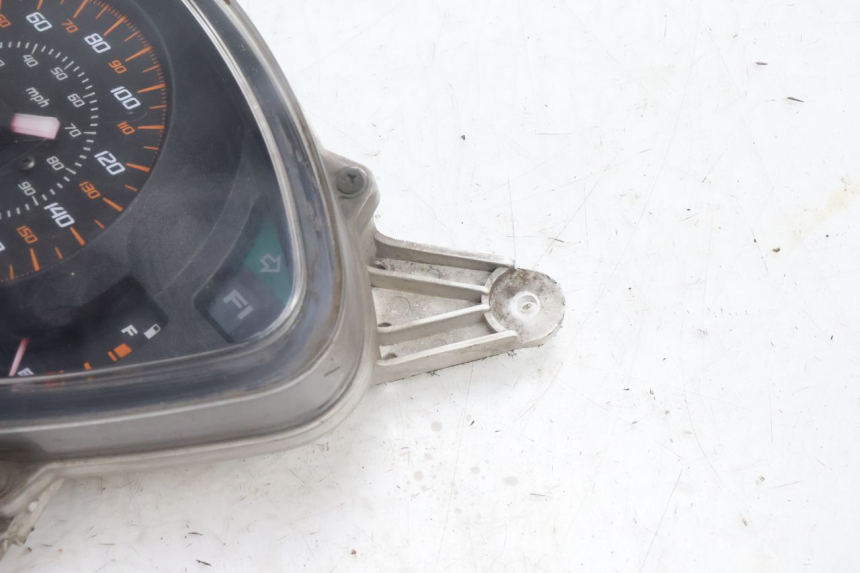 photo de TELLERSTAND HONDA FES PANTHEON 125 (2003 - 2007) - Technische close-up