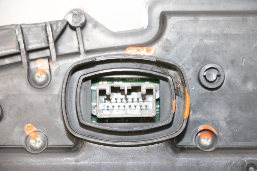 photo de TELLERSTAND HONDA FES S-WING SWING ABS 125 (2007 - 2015) - Productaanzicht