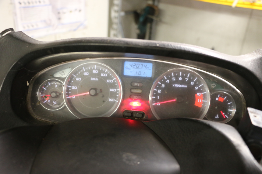 photo de TELLERSTAND HONDA FES S-WING SWING ABS 125 (2007 - 2015) - Zoom op gebruiksstaat