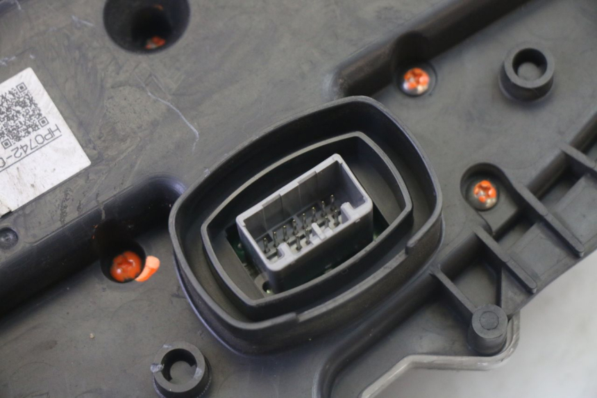 photo de TELLERSTAND HONDA FES S-WING SWING ABS 125 (2007 - 2015) - Zoom op componenten