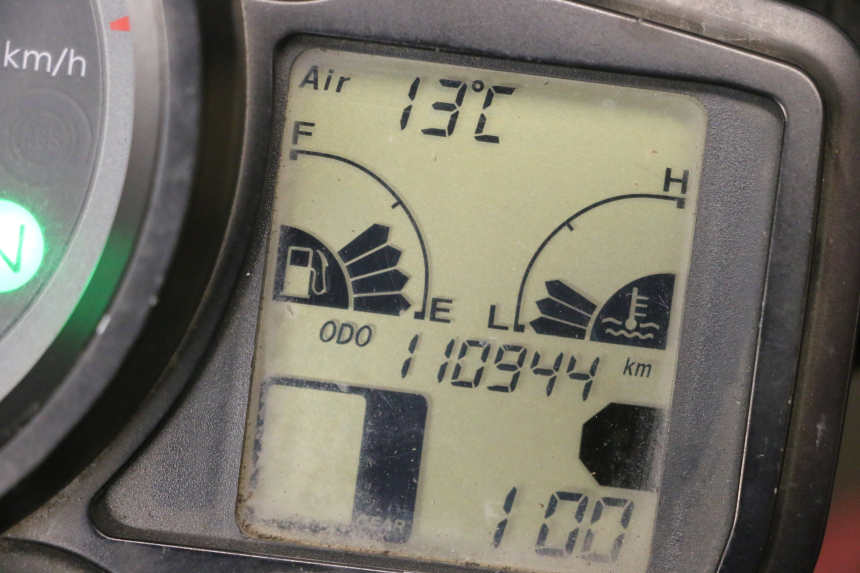 photo de TELLERSTAND YAMAHA FJR ABS 1300 (2006 - 2012) - Focus op structuur