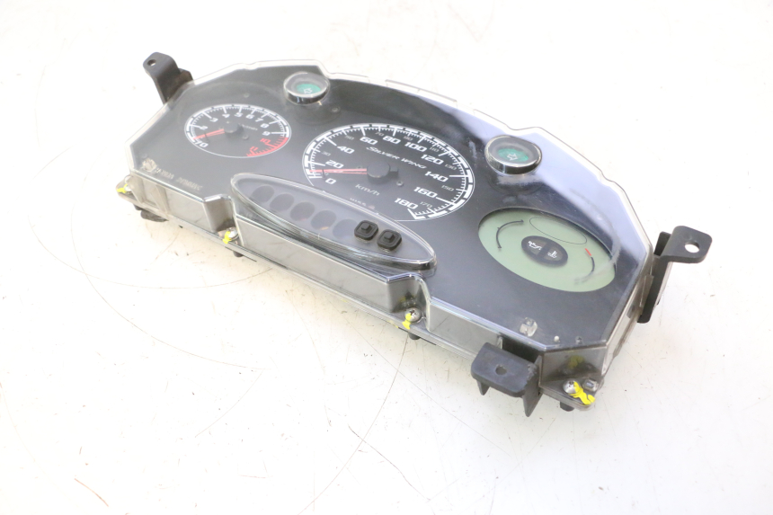 photo de TELLERSTANDMETER HONDA FJS SILVER WING SILVERWING 400 (2005 - 2008) - Focus op structuur