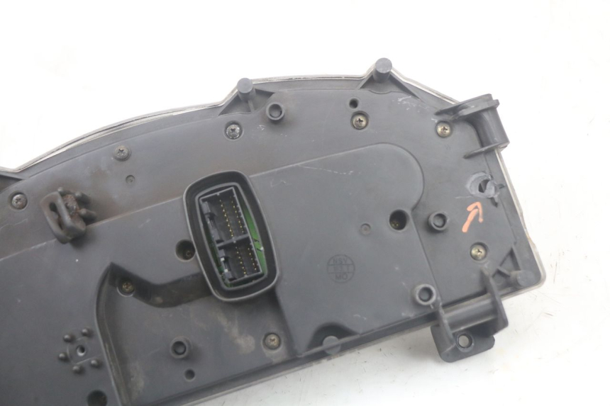 photo de TELLERSTAND HONDA FJS SILVERWING SILVER WING 600 (2001 - 2010) - Kenmerkende details