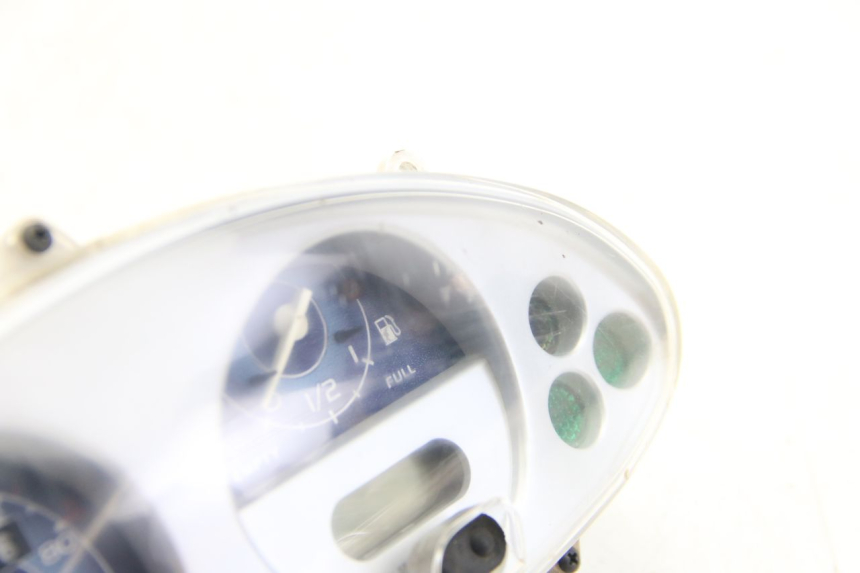 photo de TELLERSTAND PIAGGIO FLY 2T 50 (2004 - 2017) - Andere kijkhoek