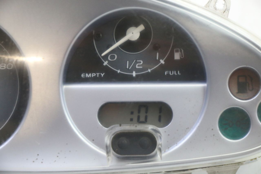 photo de TELLERSTAND PIAGGIO FLY 2T 50 (2004 - 2017) - Andere kijkhoek