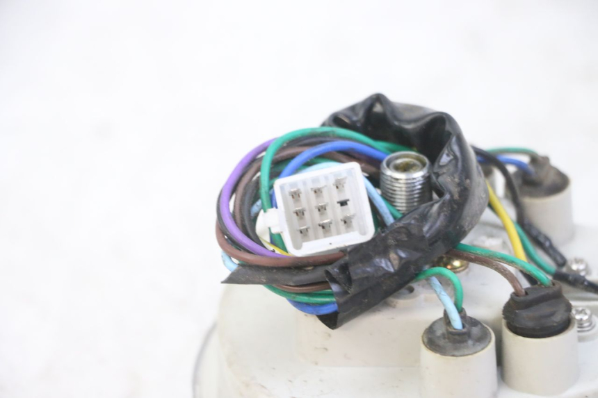 photo de TELLERSTAND VENESI FLY RETRO 4T 50 (2020 - 2025) - Technische close-up