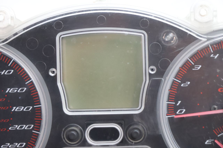 photo de TELLERSTAND GILERA GP 800 (2007 - 2013) - Andere kijkhoek