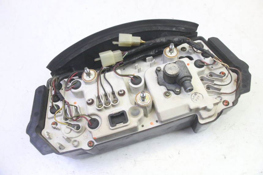 photo de TELLERSTAND KAWASAKI GPX R WARBIRD 600 (1988 - 1993) - Zoom op componenten