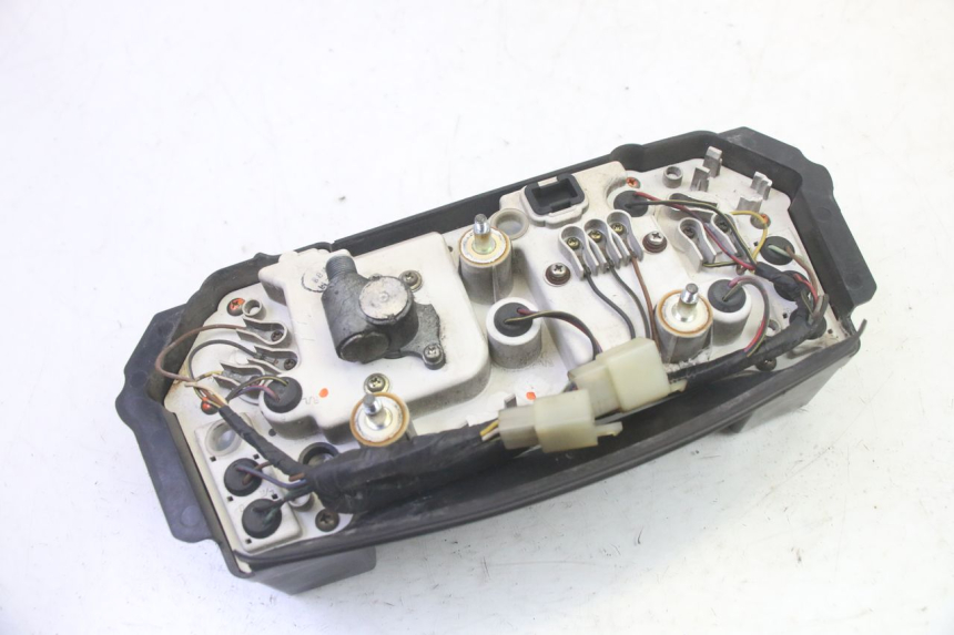 photo de TELLERSTAND KAWASAKI GPX R WARBIRD 600 (1988 - 1993) - Detailaanzicht