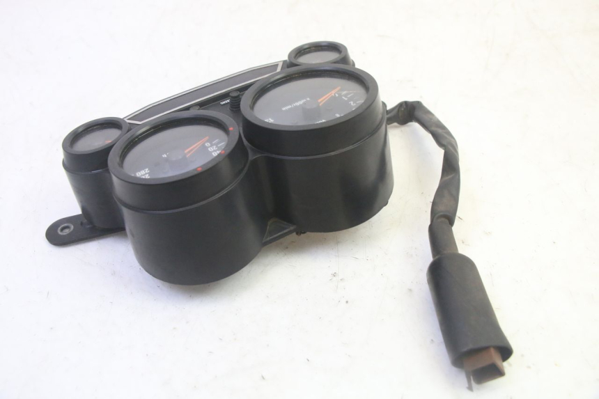 photo de TELLERSTAND KAWASAKI GPZ RX 1000 (1986 - 1988) - Staat van het oppervlak