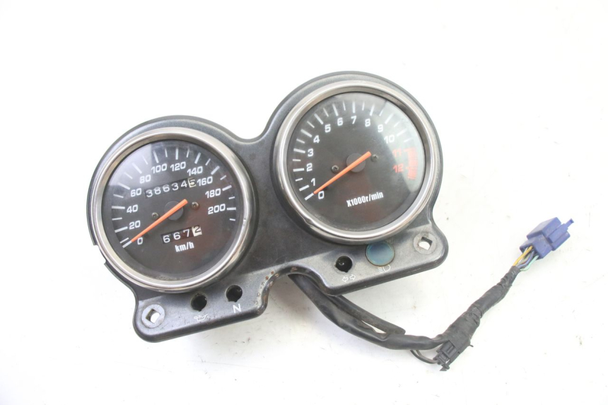 photo de TELLERSTAND SUZUKI GS GSE 500 (2001 - 2003) - Hoofdaanzicht