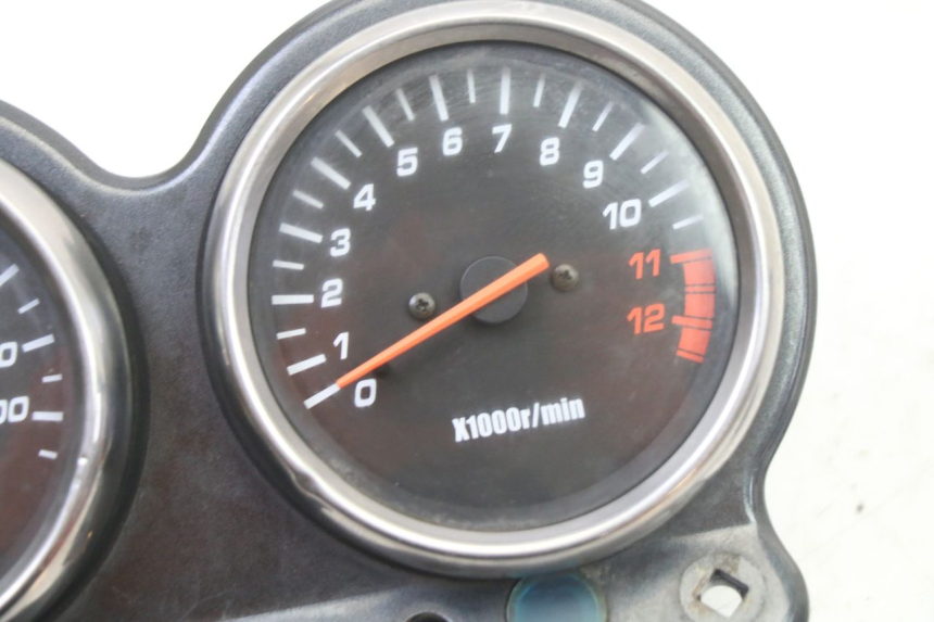 photo de TELLERSTAND SUZUKI GS GSE 500 (2001 - 2003) - Zoom op gebruiksstaat