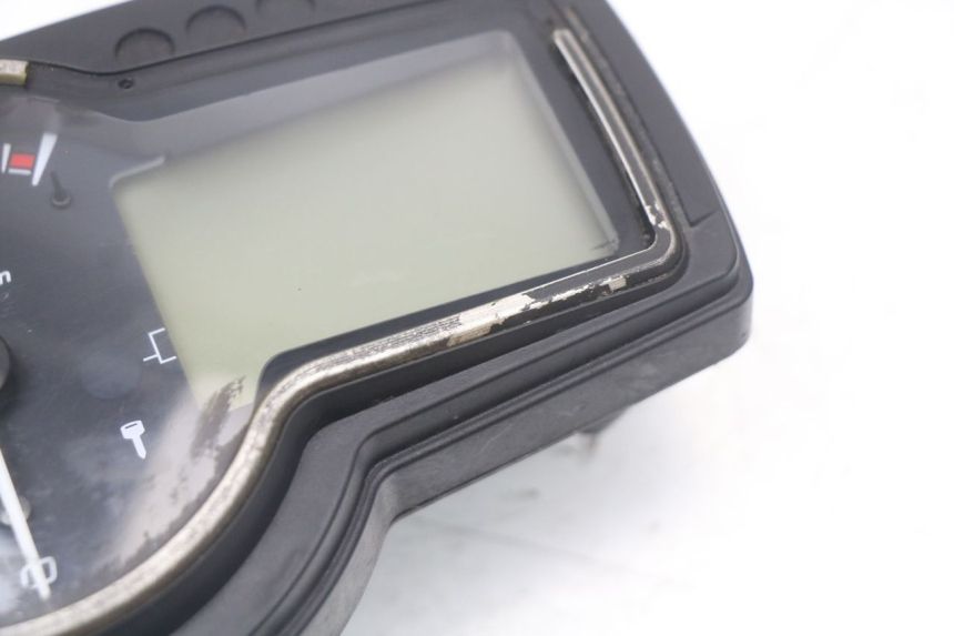 photo de TELLERSTAND SUZUKI GSR 750 (2011 - 2017) - Overzicht
