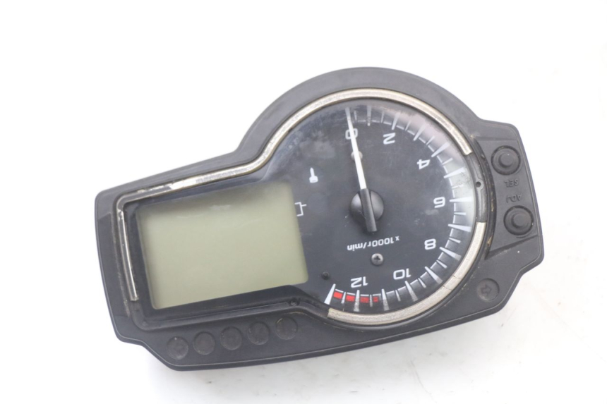 photo de TELLERSTAND SUZUKI GSR 750 (2011 - 2017) - Bevestigingspunten