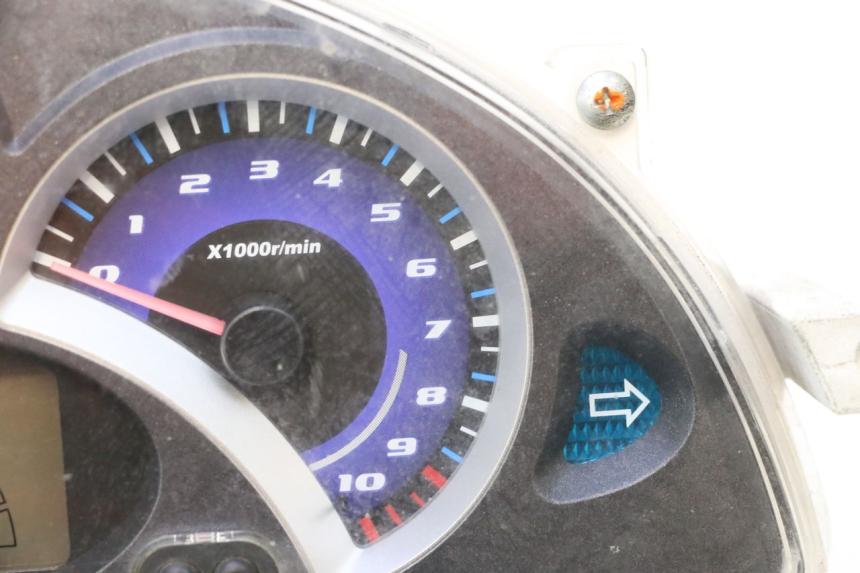 photo de TELLERSTAND SYM GTS EVO 125 (2009 - 2013) - Technische close-up