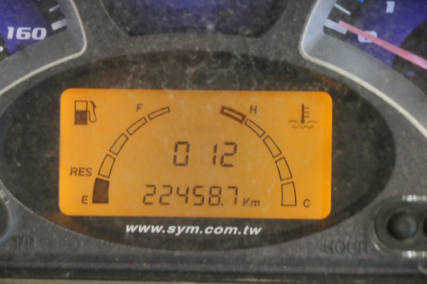 photo de TELLERSTAND SYM GTS EVO 125 (2009 - 2013) - Bevestigingspunten